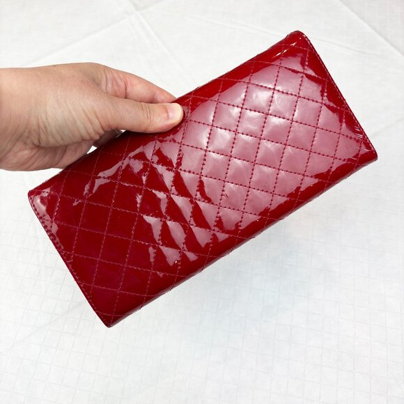 Aldo Red Quilted Patent Leather wallet / Wristlet Clutch - Picture 2 of 16
